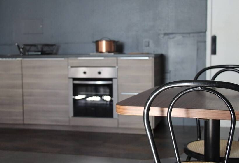 Отель Hôtel Le Luxembourg