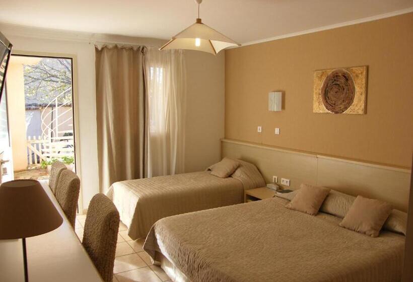 호텔 Hôtel Restaurant L  Empereur