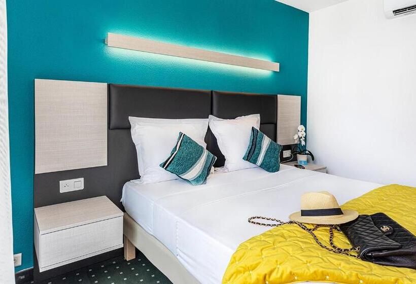 ホテル Jardin Croisette