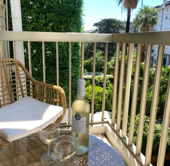 ホテル Jardin Croisette