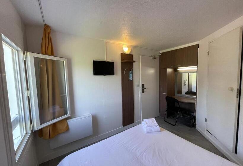 فندق Kyriad Direct Val De Reuil