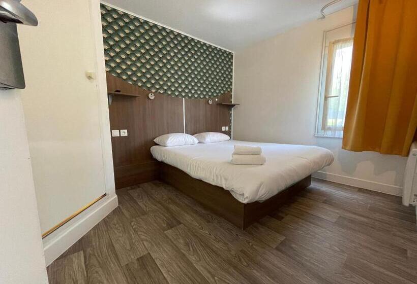 فندق Kyriad Direct Val De Reuil