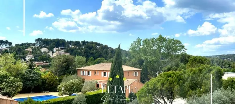 Logis Hotel & Restaurant L Etape Bouc Bel Air   Gardanne