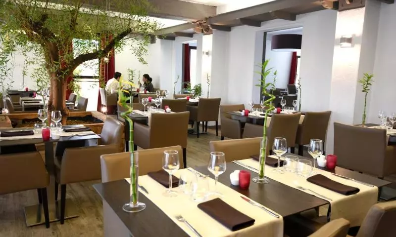 Logis Hotel & Restaurant L Etape Bouc Bel Air   Gardanne
