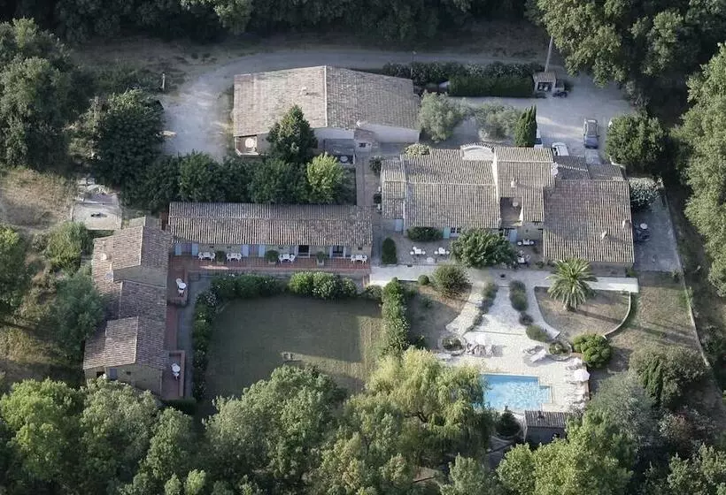 هتل Hôtel La Pierrerie
