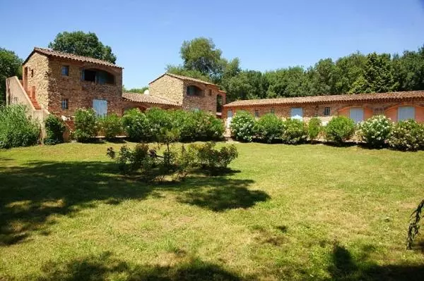 هتل Hôtel La Pierrerie