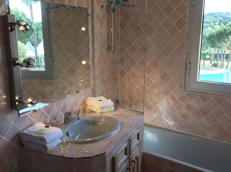 Hotelli La Romarine