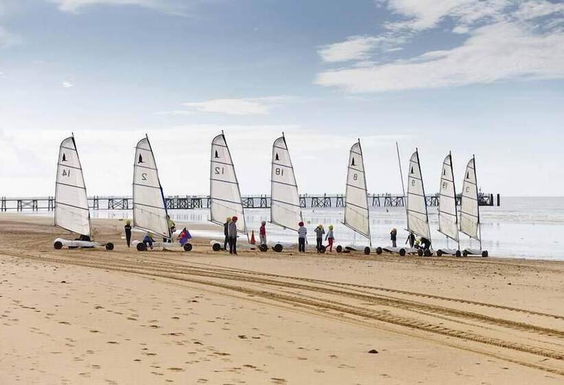 هتل Le Marais Restaurant Caillebotte