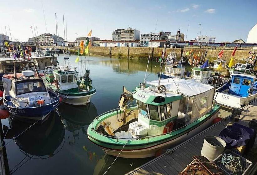 هتل Le Marais Restaurant Caillebotte