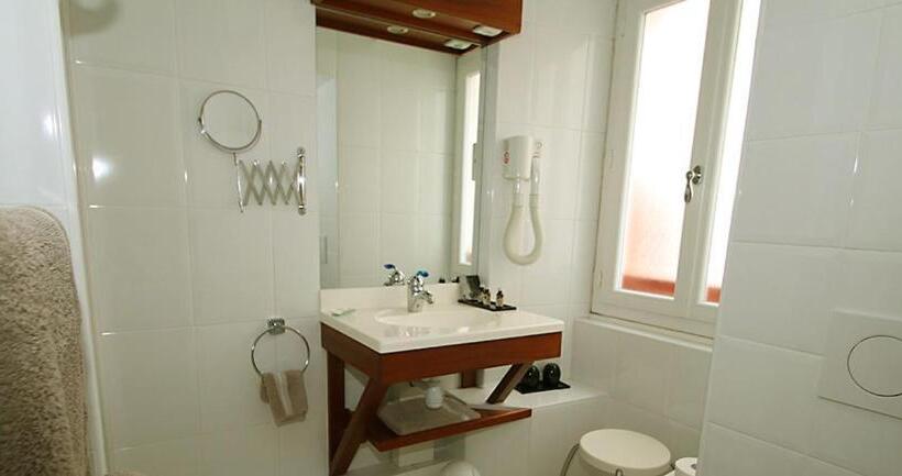 בית מלון כפרי Les Almadies Coeur De Ville