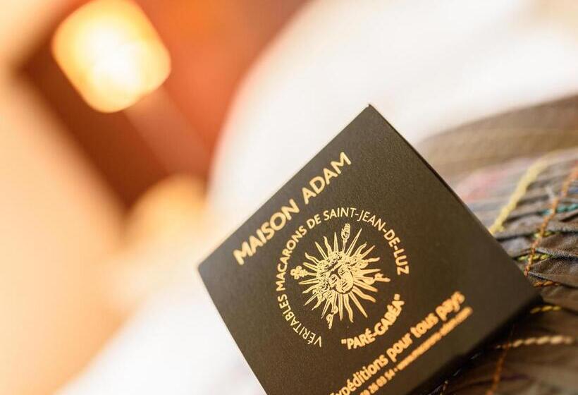 בית מלון כפרי Les Almadies Coeur De Ville