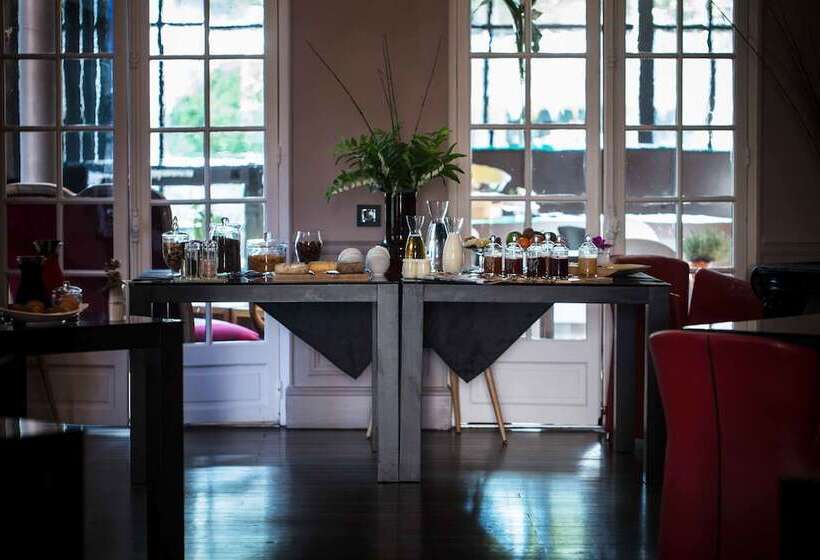 فندق Maison Decoret   Relais & Châteaux