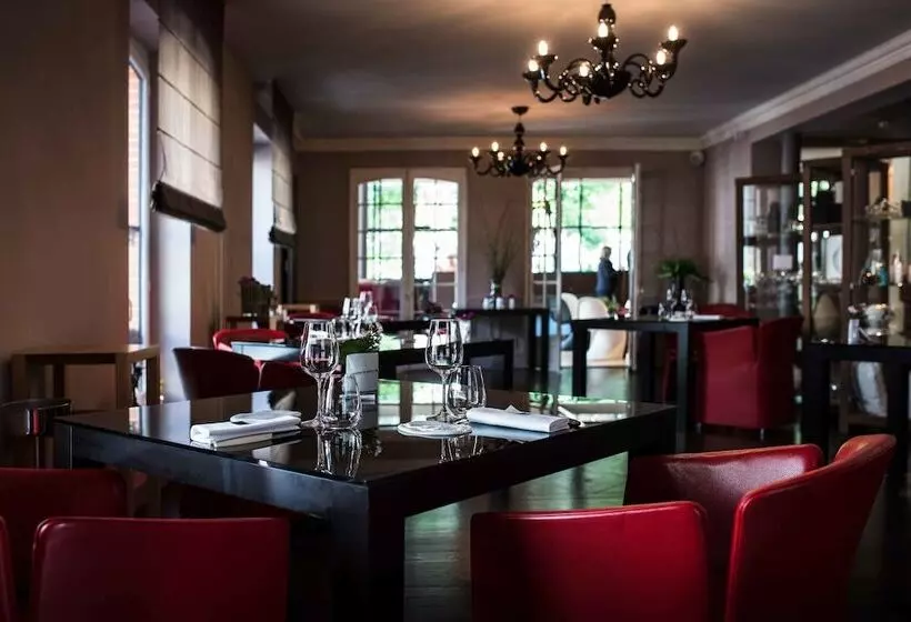هتل Maison Decoret   Relais & Châteaux
