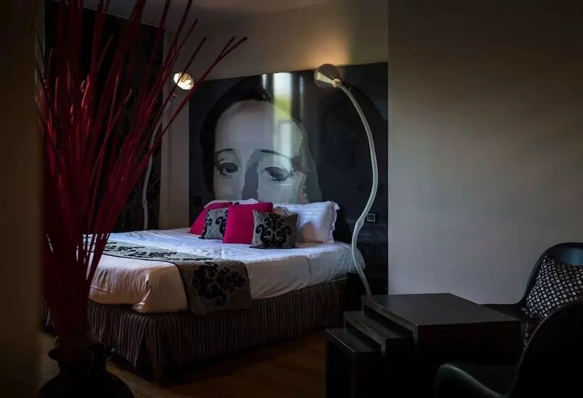 هتل Maison Decoret   Relais & Châteaux
