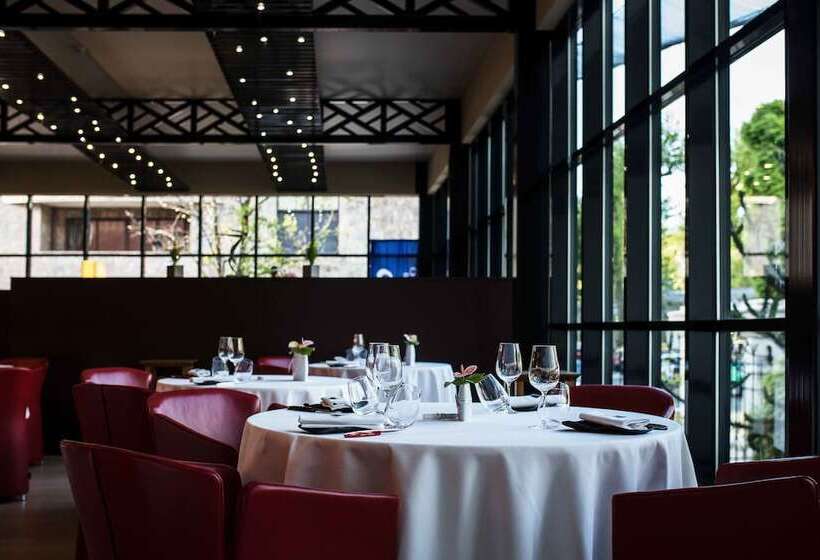 فندق Maison Decoret   Relais & Châteaux