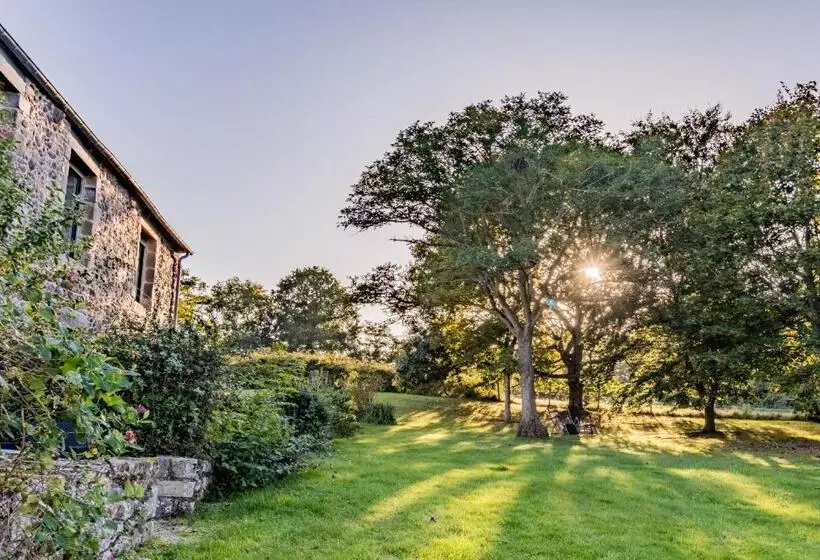 ホテル Manoir De Rigourdaine