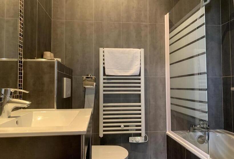 ホテル Manoir De Rigourdaine