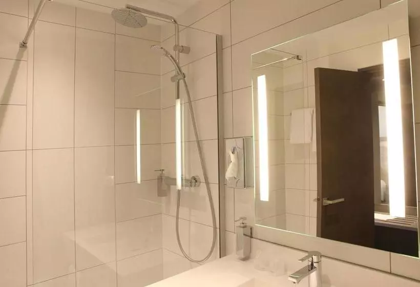 هتل Relais Saint Jacques Chateauroux