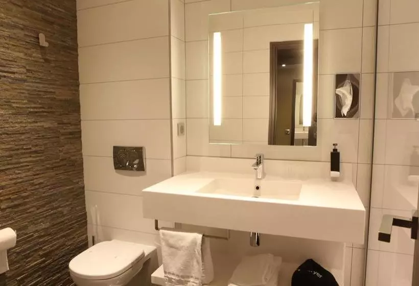 هتل Relais Saint Jacques Chateauroux