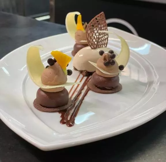 Hotelli Restaurant Chartron