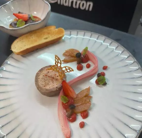 Hotelli Restaurant Chartron