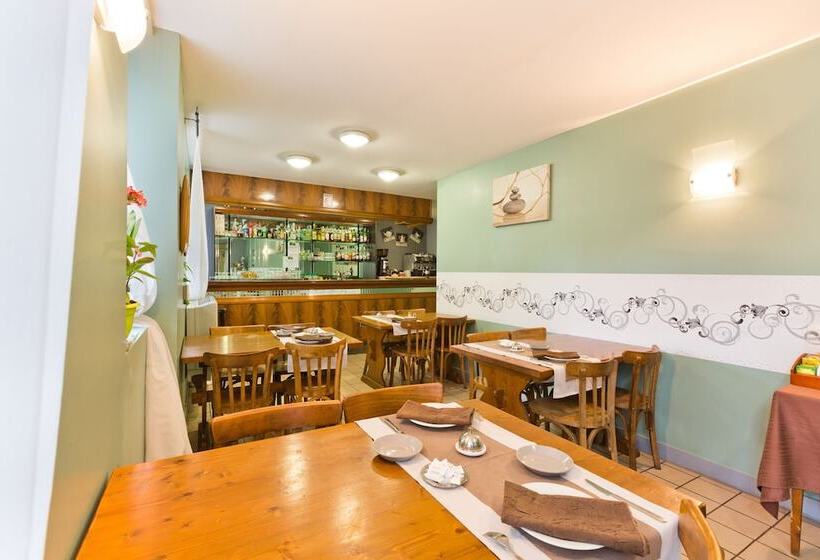 בית מלון כפרי Logis Hôtel Restaurant De La Dore