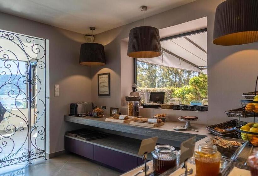 בית מלון כפרי Shegara