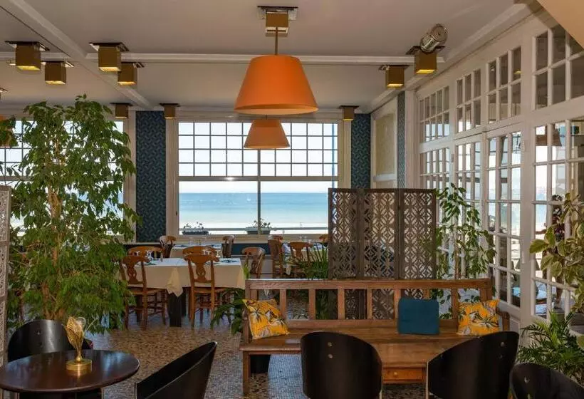 Vtf L Hotel Des Bains