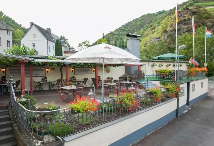 ベッドアンドブレックファースト Alte Weinstube Burg Eltz