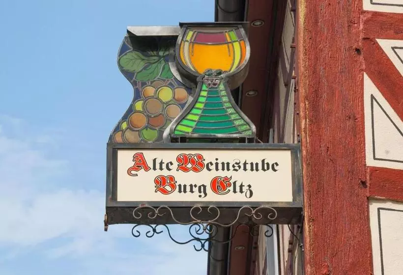 ベッドアンドブレックファースト Alte Weinstube Burg Eltz