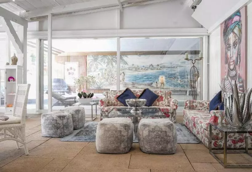 Aamiaismajoitus (B&B) Villa Adolphine