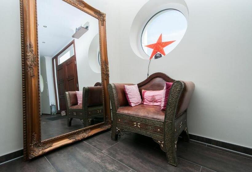 住宿加早餐 Villa Altes Land