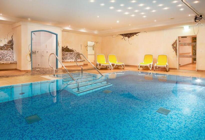 Familien Und Wellnesshotel Landhaus Viktoria