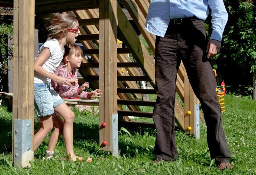 Familien Und Wellnesshotel Landhaus Viktoria