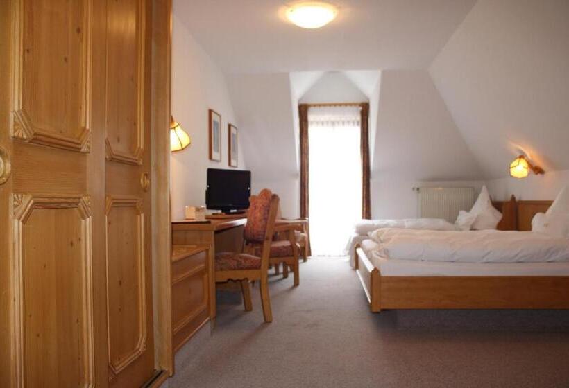 בית מלון כפרי Die Krone