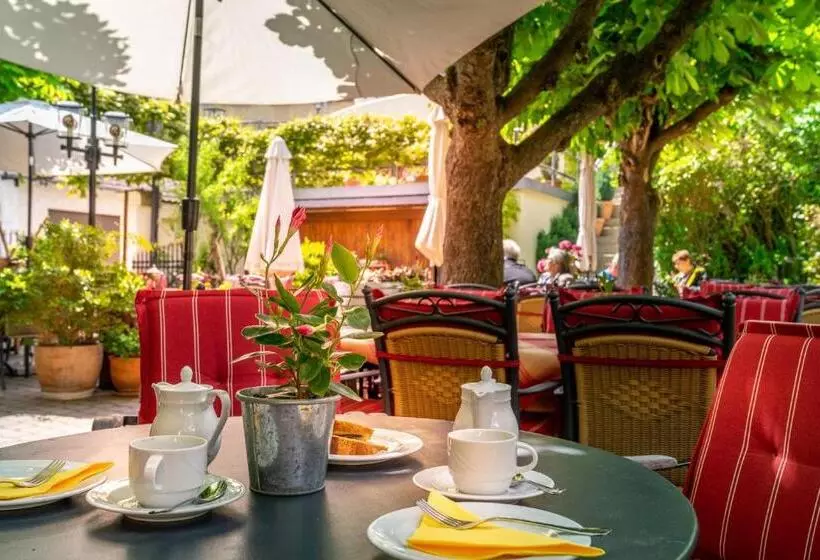 Hotelli Goldener Pfropfenzieher