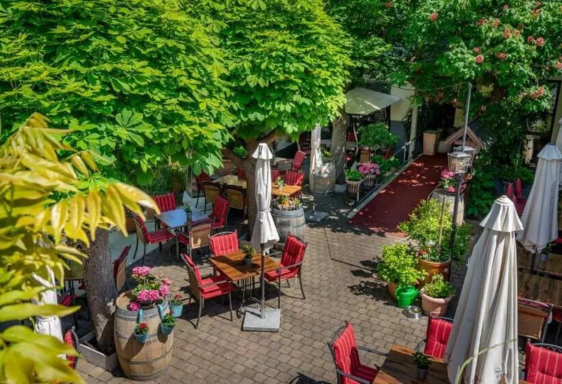 Hotelli Goldener Pfropfenzieher