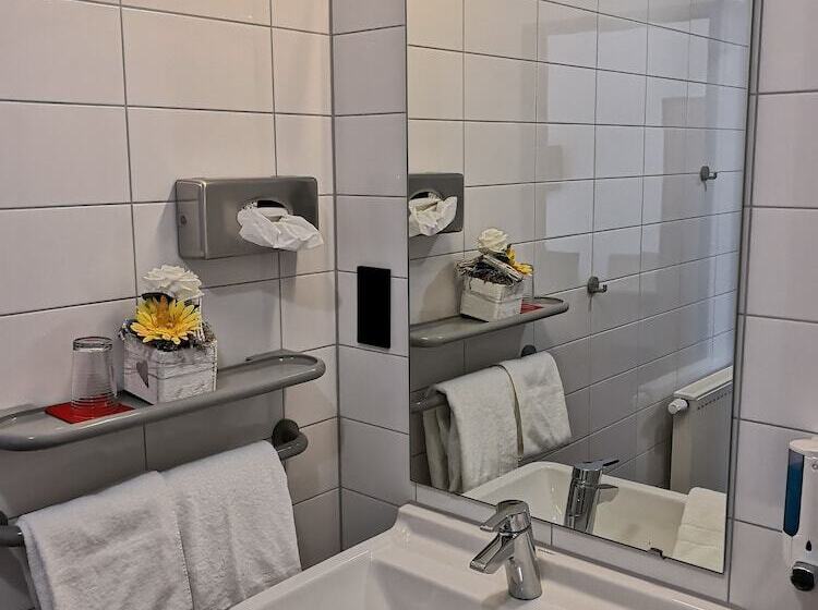 فندق Haus Vom Guten Hirten