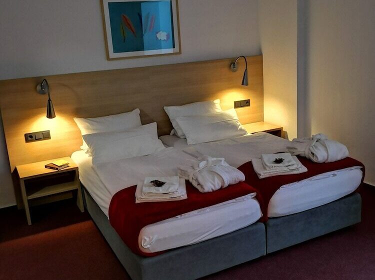 فندق Haus Vom Guten Hirten