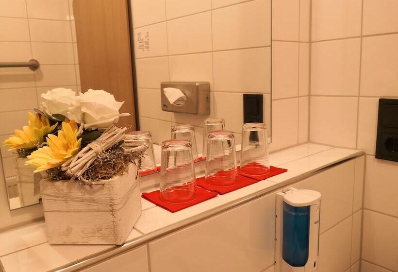 فندق Haus Vom Guten Hirten