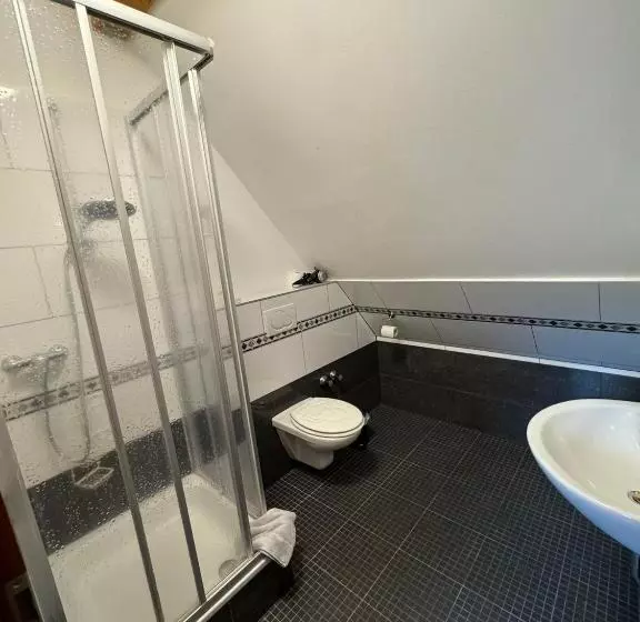 Hotelli Kleine Villa Rose