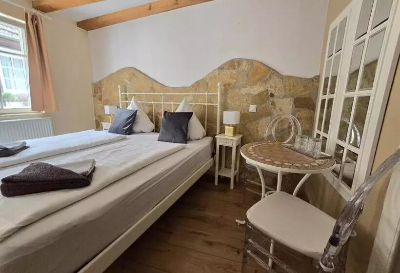 Hotelli Kleine Villa Rose