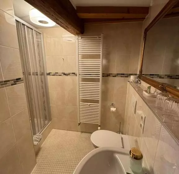 Hotelli Kleine Villa Rose