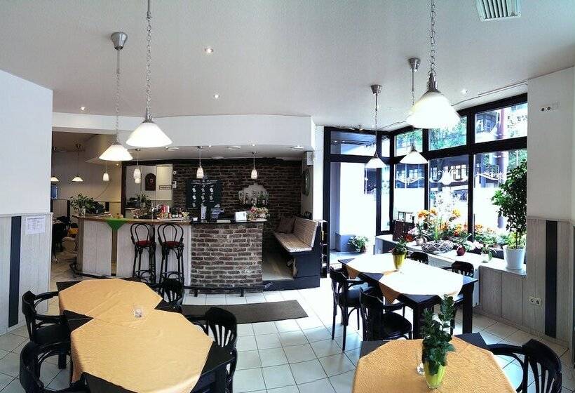 هتل Klenkes Am Bahnhof