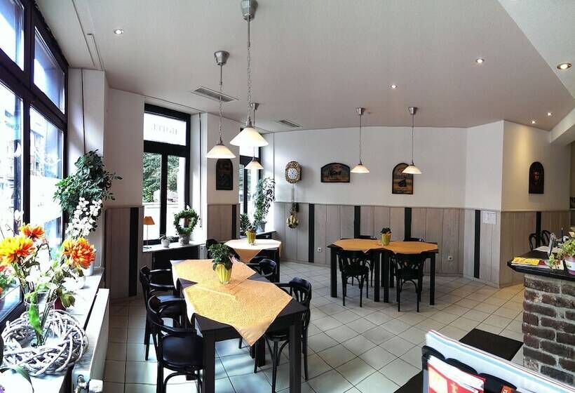 هتل Klenkes Am Bahnhof