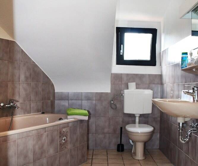 هتل Klenkes Am Bahnhof