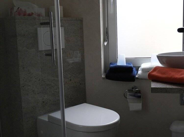 هتل Klenkes Am Bahnhof