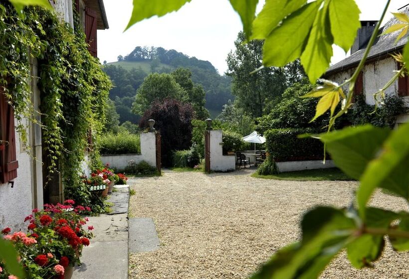 בית מלון כפרי Les Bains De Secours