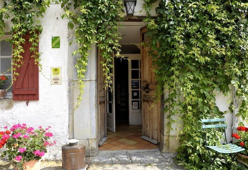 בית מלון כפרי Les Bains De Secours