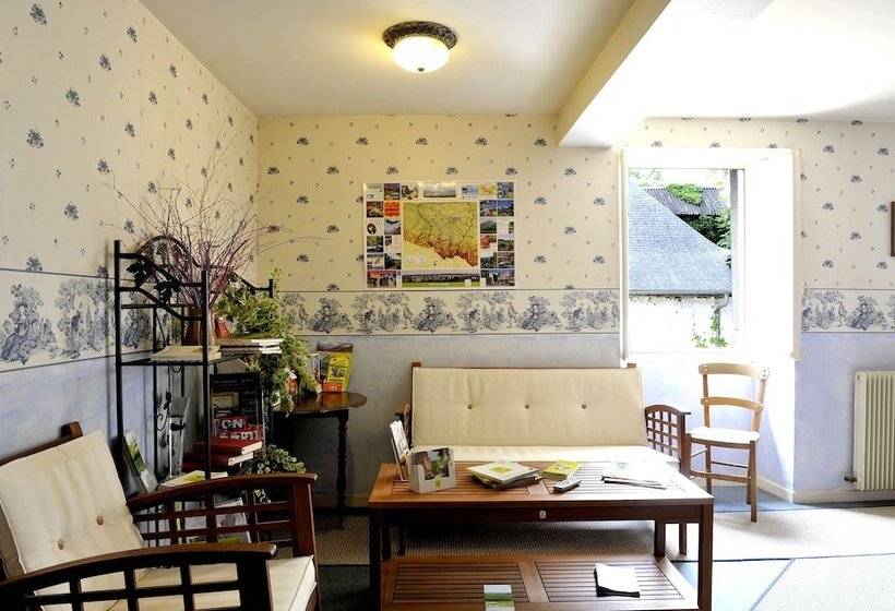 בית מלון כפרי Les Bains De Secours